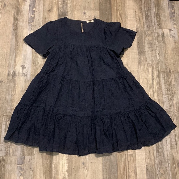 mi ami Dresses & Skirts - 5/$25 Black flutter sleeve dress